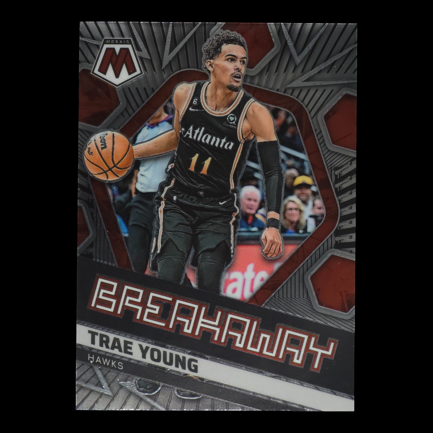 2022-23 TRAE YOUNG Breakaway Mosaic Hawks #4