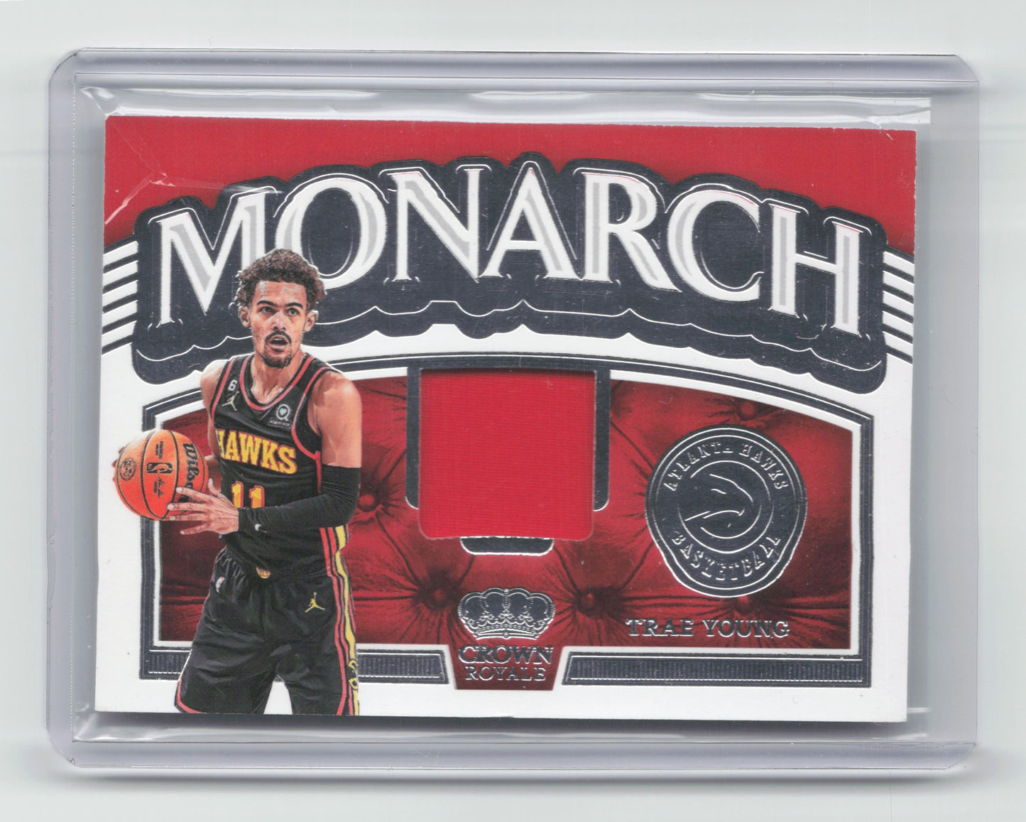 2022-23 TRAE YOUNG Monarch Game Worn Patch Crown Royale Hawks #MM-TRY