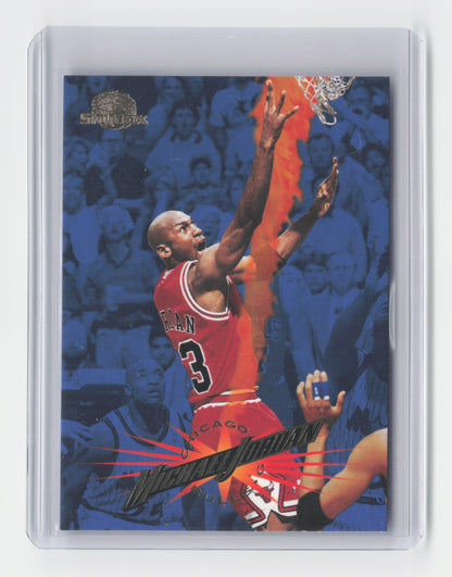 1995-96 MICHAEL JORDAN Skybox Premium #15