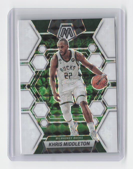 2022-23 KHRIS MIDDLETON White 19/25 Mosaic Bucks #66