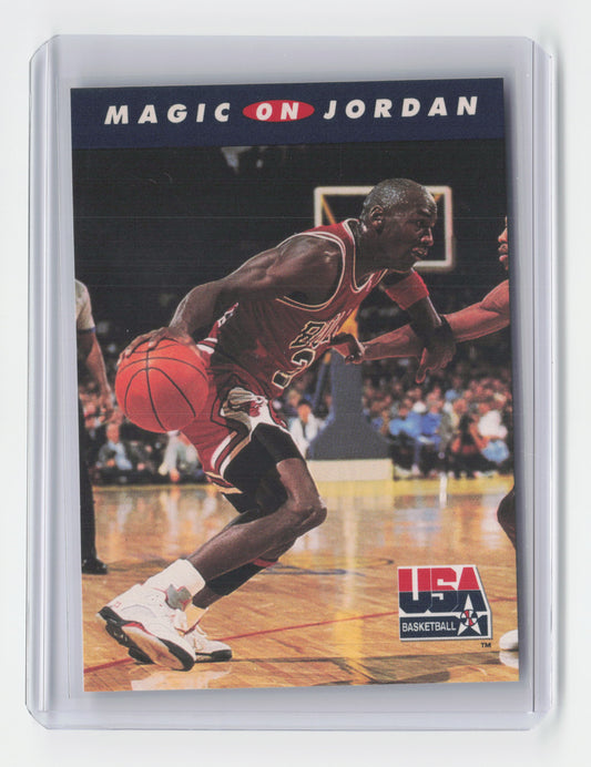 1992 MICHAEL JORDAN Magic on Jordan SkyBox  Bulls #105
